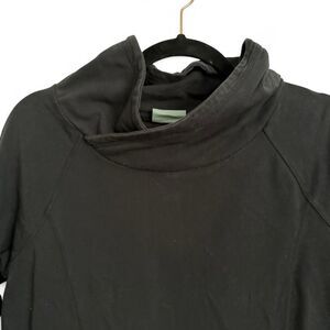 Athleta Black Sweatshirt - Size Small